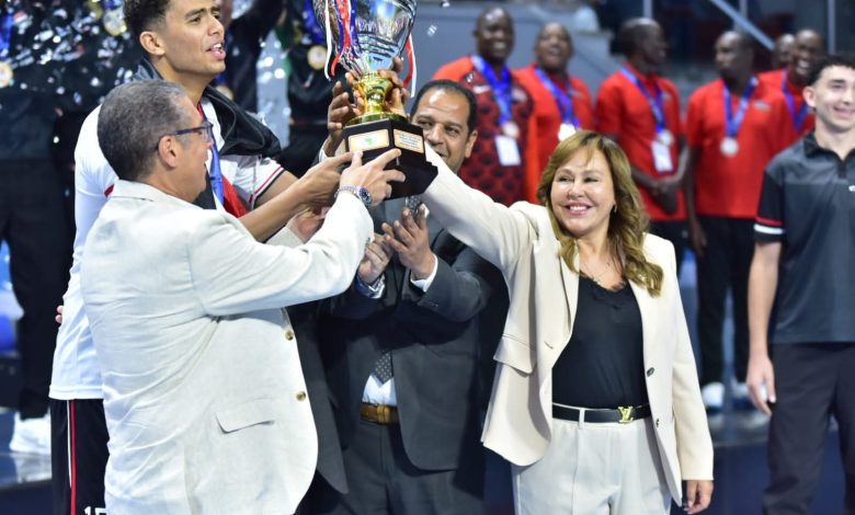 بشرى حجيج تتوج منتخب مصر بكأس إفريقيا للشباب للكرة الطائرة بعد فوزه على الكاميرون بشرى حجيج تتوج منتخب مصر بكأس إفريقيا للشباب للكرة الطائرة بعد فوزه على الكاميرون