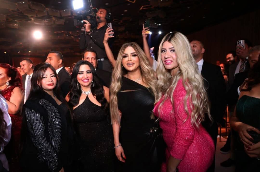 ميرفت عطا الله وزوجها ناجى الحناوى فى حفل نجلة المستشار محمد عبد عبده صالح مساعد أول وزير العدل وبحضور مدير مكتب رئيس الجمهورية