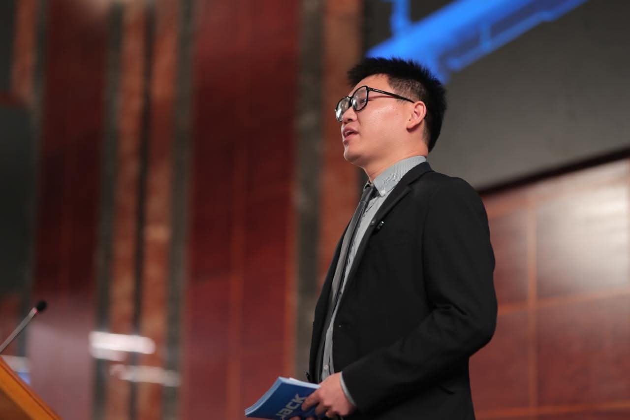 “سكر مكة” لماكينات الخياطة تطرح أحدث آلات الإنتاج باستخدام الذكاء الاصطناعي بالتعاون مع “جاك” الصينية