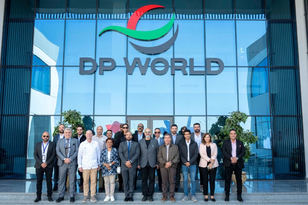 خلال زيارتهم للمنطقة الاقتصادية لقناة السويس دي بي ورلد – مصر تستقبل 7 سفراء من دول أمريكا اللاتينية